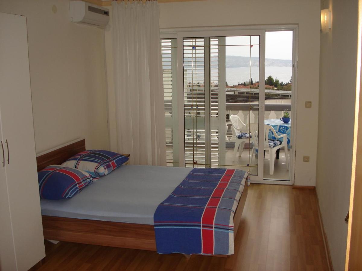 Apartments Villa Angela Krk Town Rum bild