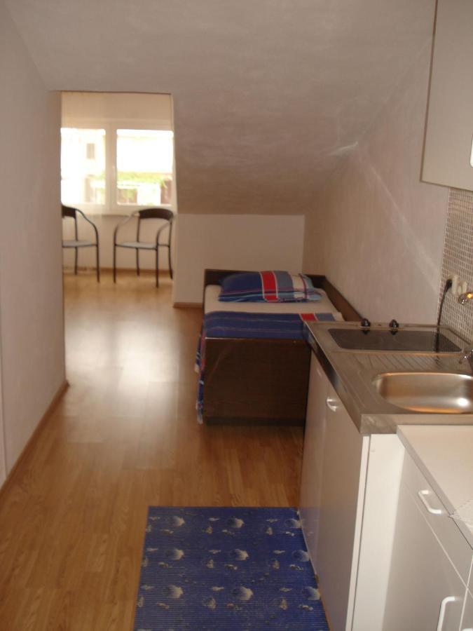 Apartments Villa Angela Krk Town Rum bild